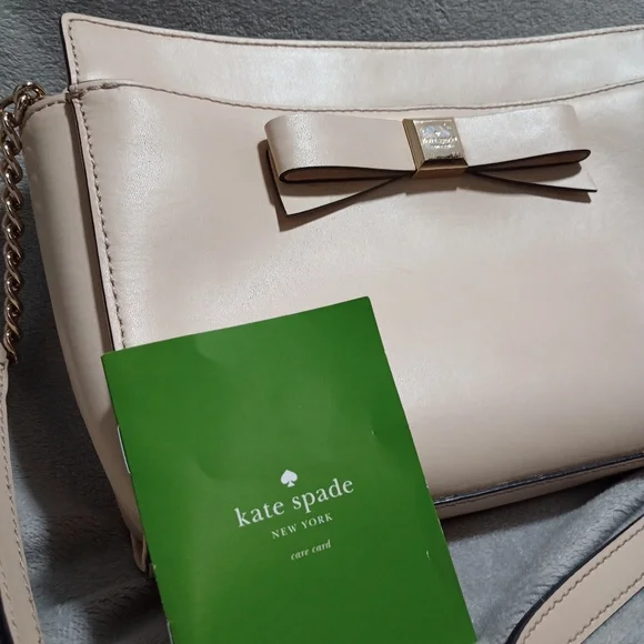Kate Spade Ivory Leather Crossbody Monford Park Smooth Angelica with Booklet - Picture 2 of 13
